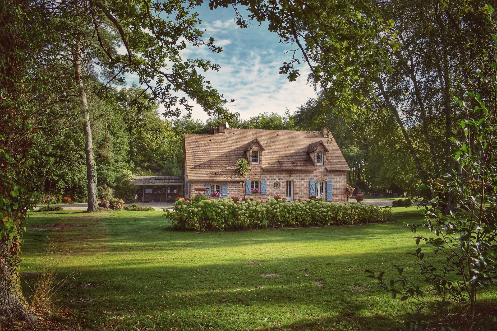 découvrez comment obtenir les subventions de l'anah pour l'installation d'une fosse septique et profitez de conseils pratiques pour bénéficier de cette aide financière.