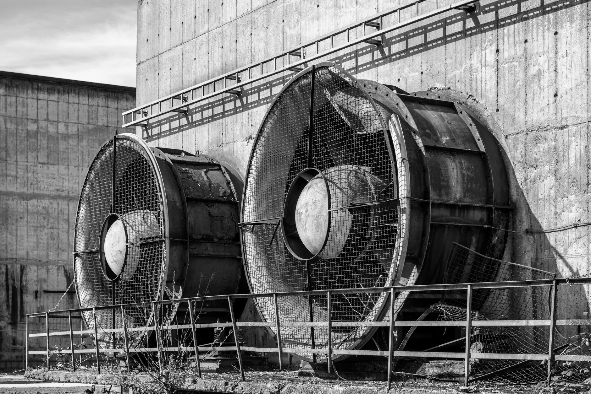 découvrez pourquoi la ventilation de la fosse septique est cruciale pour prévenir les odeurs désagréables. apprenez comment une bonne aération contribue à l'efficacité du système et améliore la qualité de votre environnement.